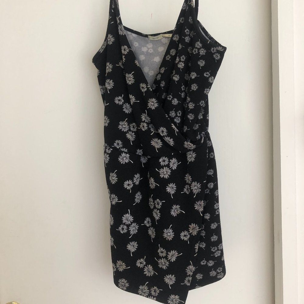 Urban Outfitters floral romper GUC